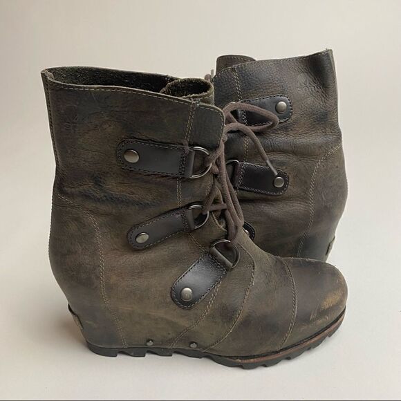 Sorel Joan of Arctic Lace Up Wedge Lexie Wedge Brown Grill Leather 7 - Picture 1 of 5